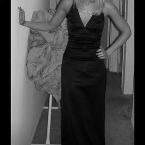 Cache Black Fitted Evening Dress. Size 0